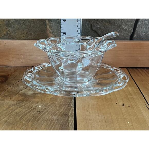Vintage Imperial Glass Crochet/Lace Condiment 3 Piece Set. Mayo.Plate Bowl Spoon - Picture 10 of 10